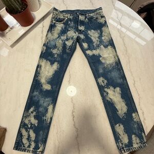 Gucci Blue and White Straight Jeans with Distinctive Bleached Pattern